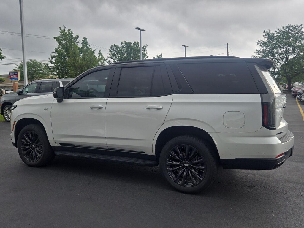 Used 2025 Cadillac Escalade 4WD Sport SUV