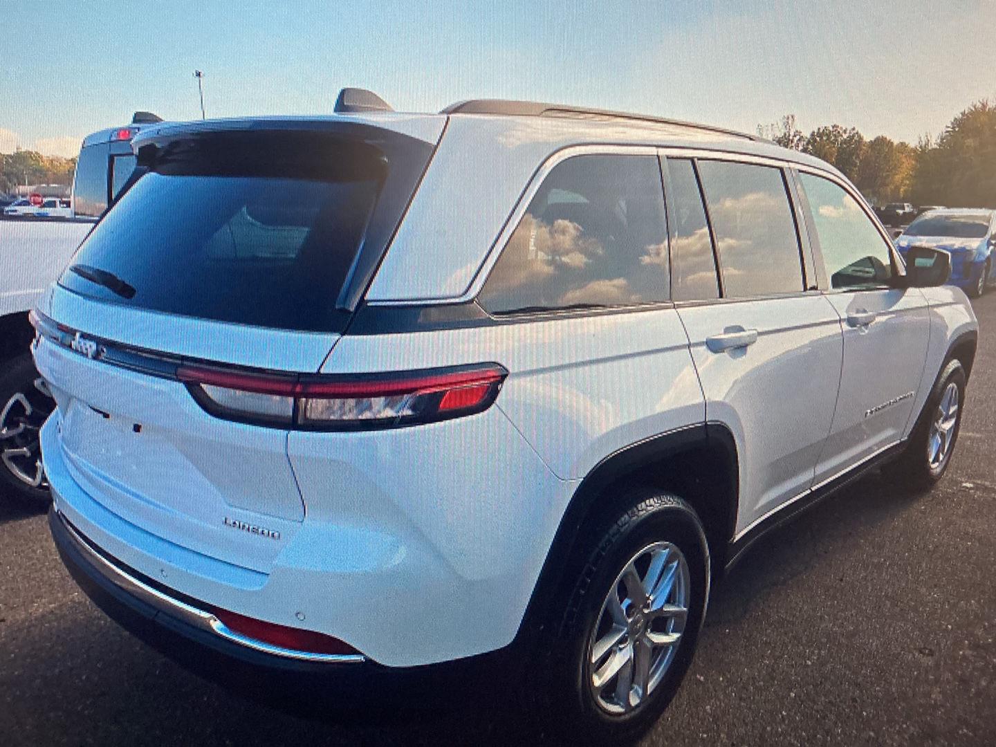 Certified 2025 Jeep Grand Cherokee Laredo X SUV