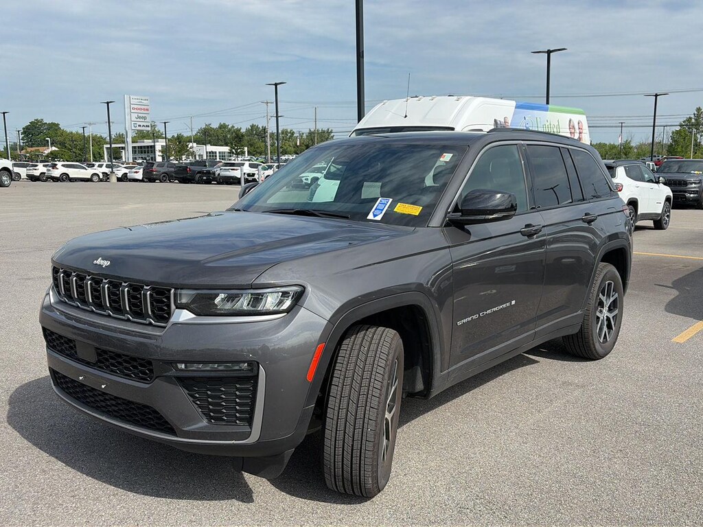 Used 2026 Jeep Grand Cherokee Limited SUV
