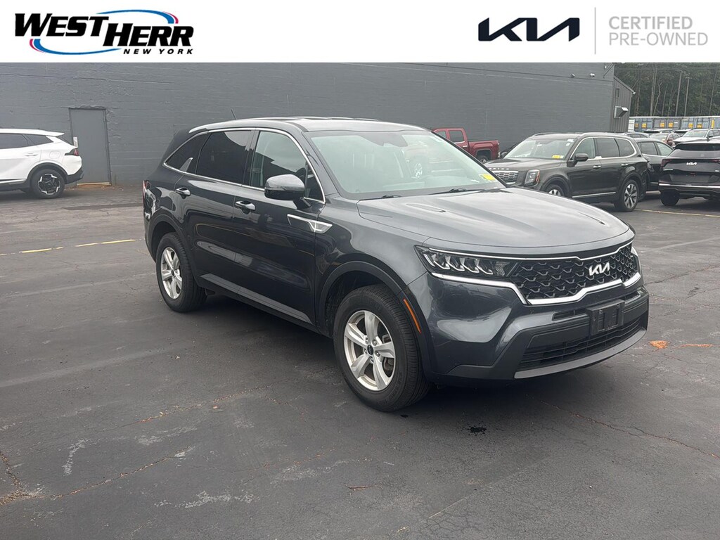 Certified 2023 Kia Sorento LX