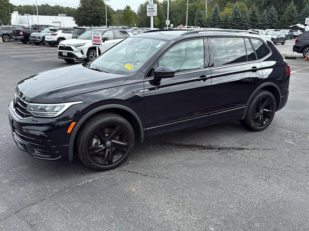 Used 2023 Volkswagen Tiguan SE R-Line Black SUV