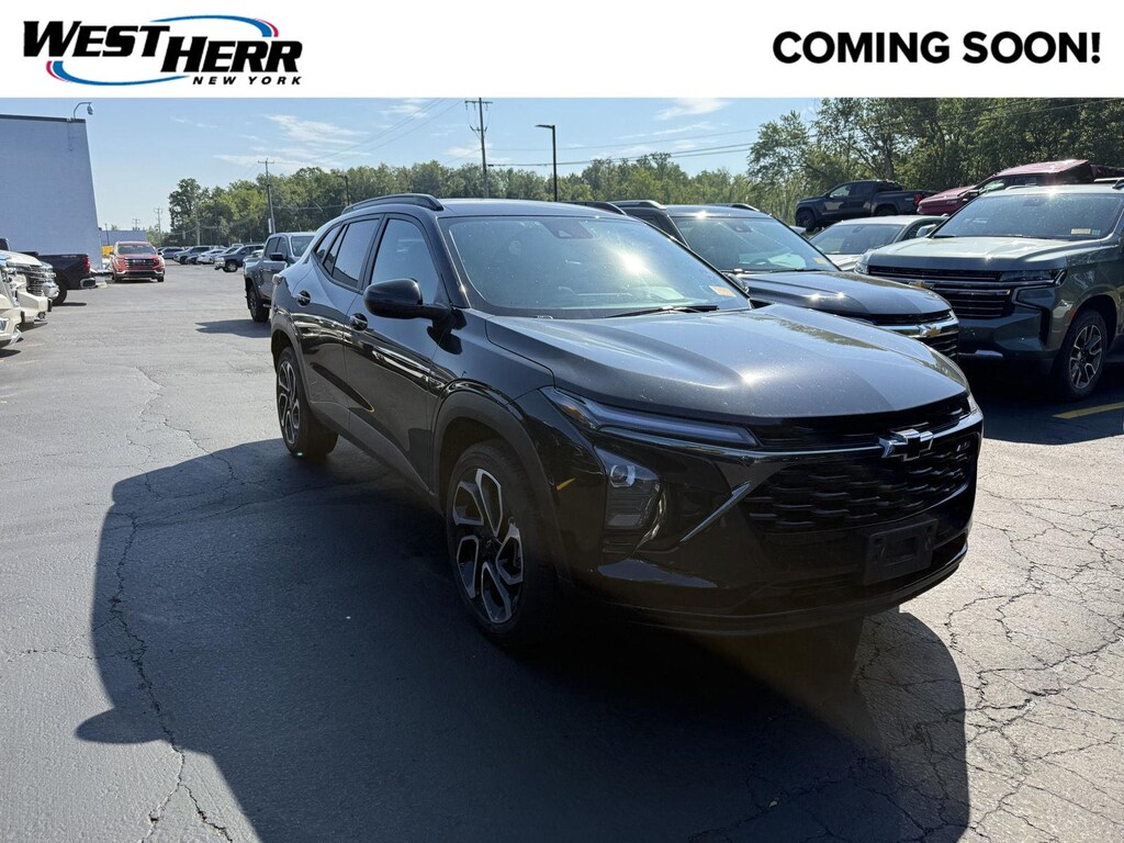 Used 2025 Chevrolet Trax 2RS SUV