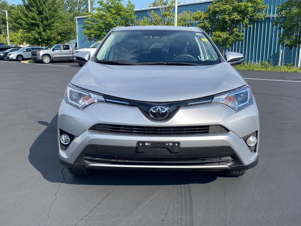 Used 2018 Toyota RAV4 XLE SUV
