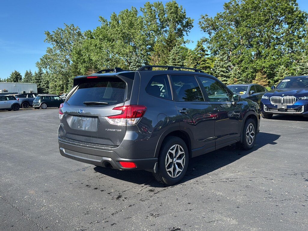Used 2024 Subaru Forester Premium SUV