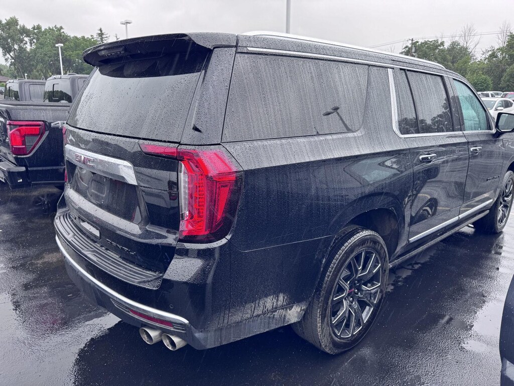 Used 2023 GMC Yukon XL Denali SUV