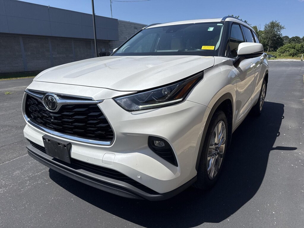 Used 2021 Toyota Highlander Limited SUV