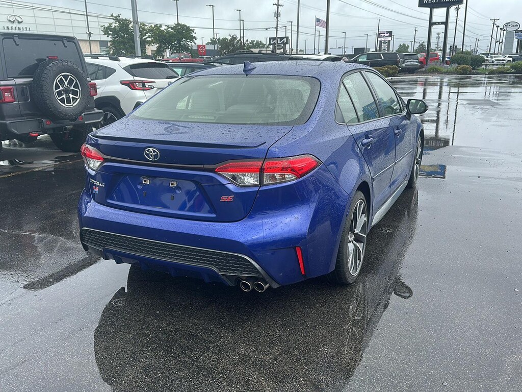 Used 2020 Toyota Corolla SE Sedan