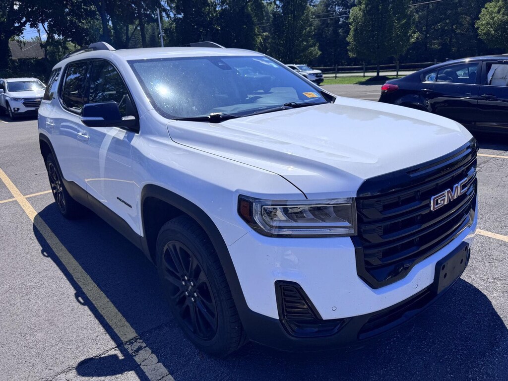 Used 2022 GMC Acadia SLE