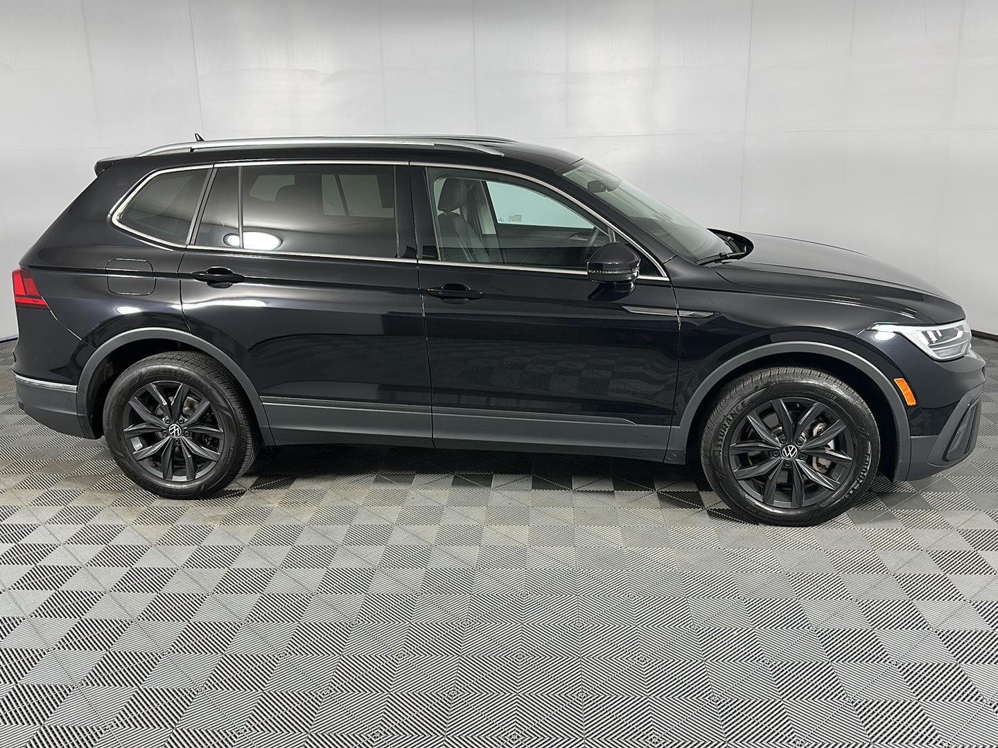 Certified 2024 Volkswagen Tiguan SE SUV
