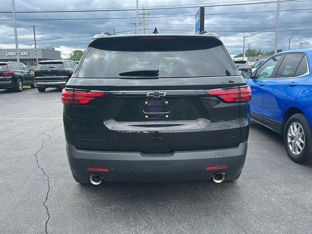 Used 2023 Chevrolet Traverse LT Cloth SUV