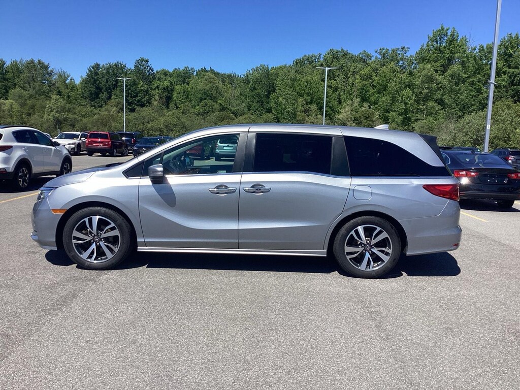 Used 2021 Honda Odyssey Touring MiniVan