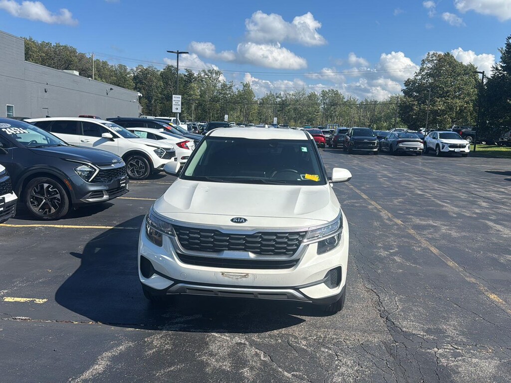 Used 2021 Kia Seltos LX SUV