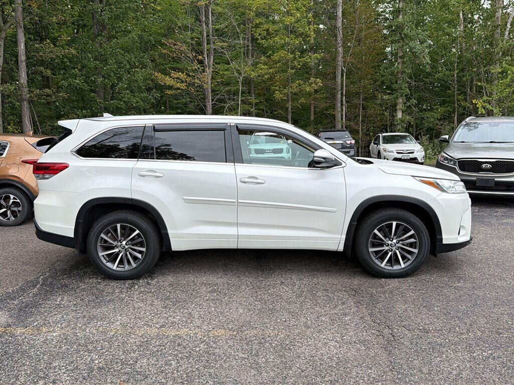 Used 2017 Toyota Highlander XLE SUV