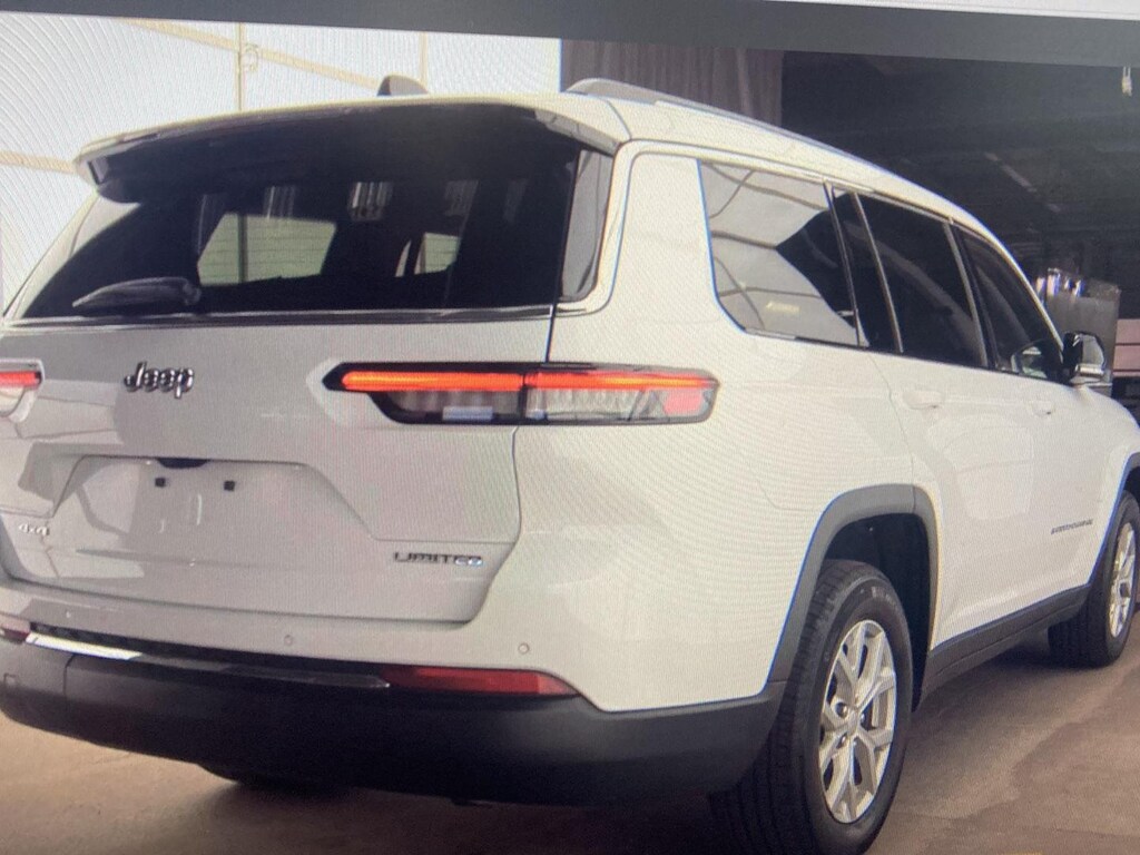 Used 2023 Jeep Grand Cherokee L Limited SUV