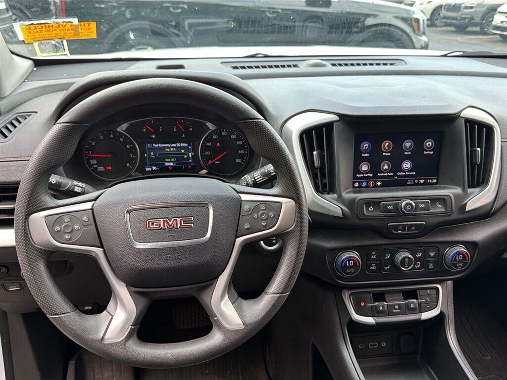 Used 2024 GMC Terrain SLE SUV