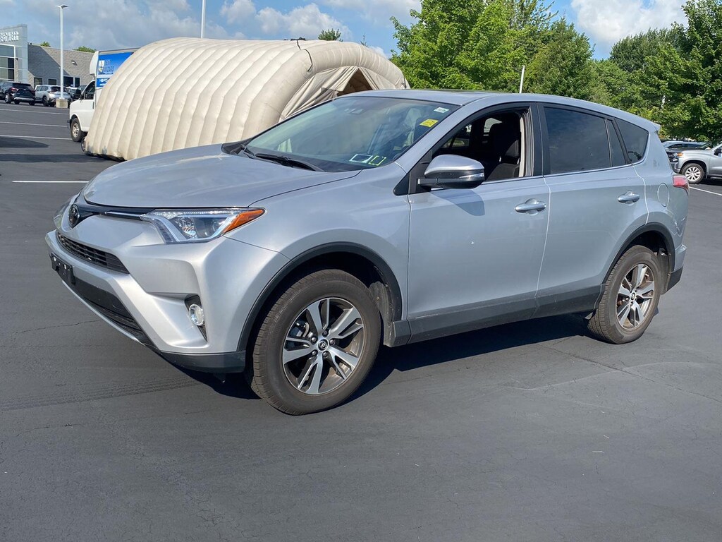 Used 2018 Toyota RAV4 XLE SUV