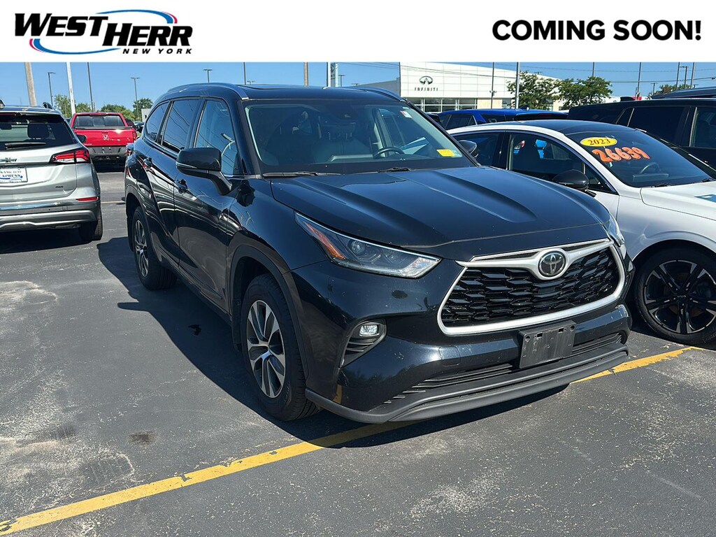 Used 2021 Toyota Highlander XLE SUV