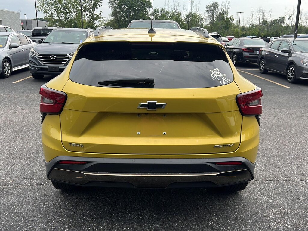 Used 2025 Chevrolet Trax Activ SUV