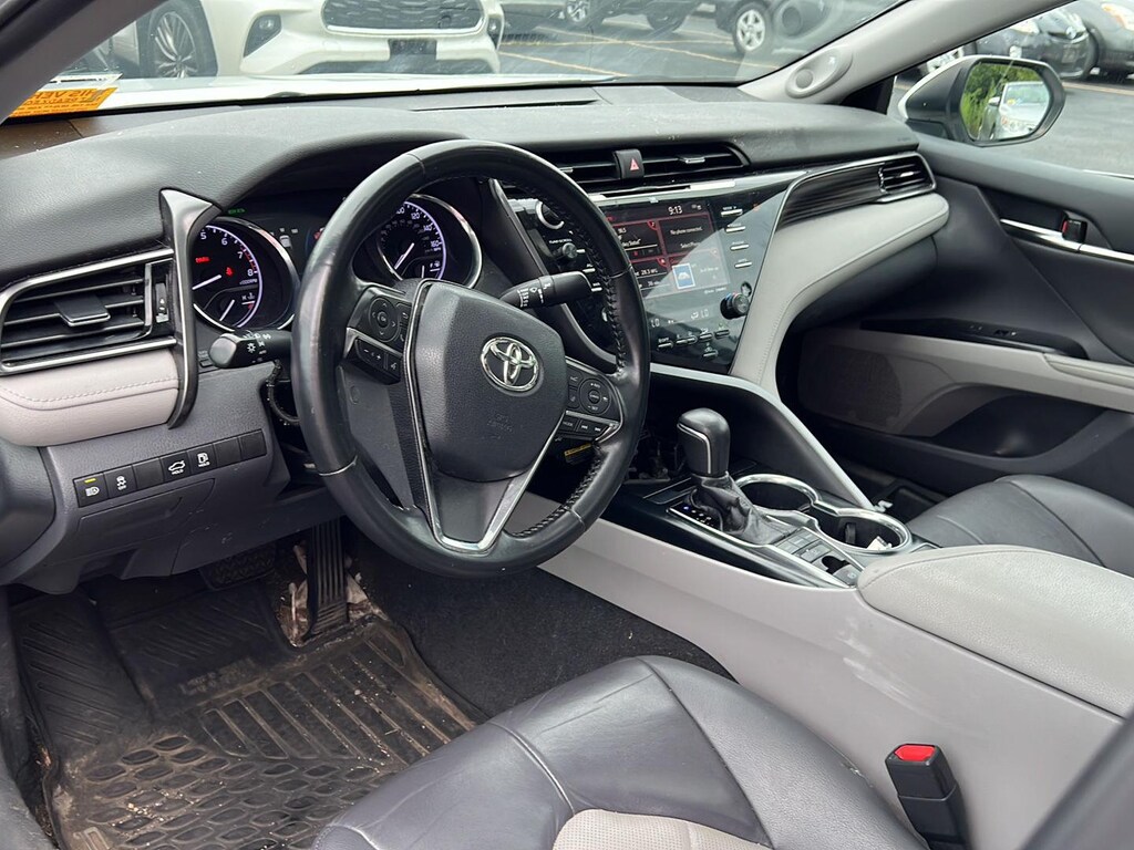 Used 2019 Toyota Camry XLE Sedan
