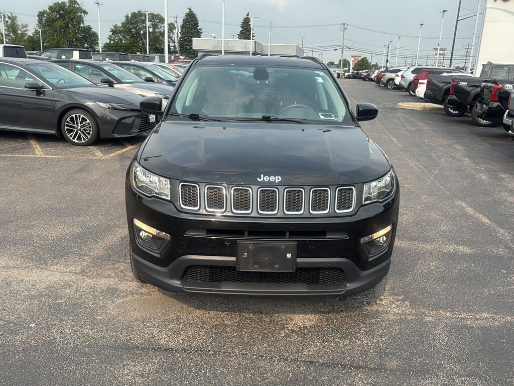 Used 2018 Jeep Compass Latitude SUV
