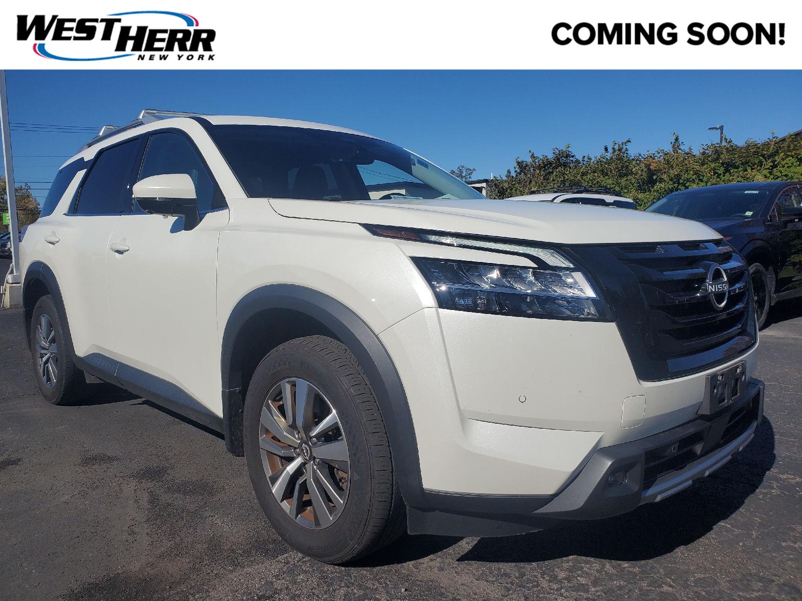 Used 2024 Nissan Pathfinder SL SUV