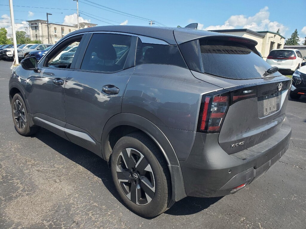 Used 2025 Nissan Kicks SV SUV