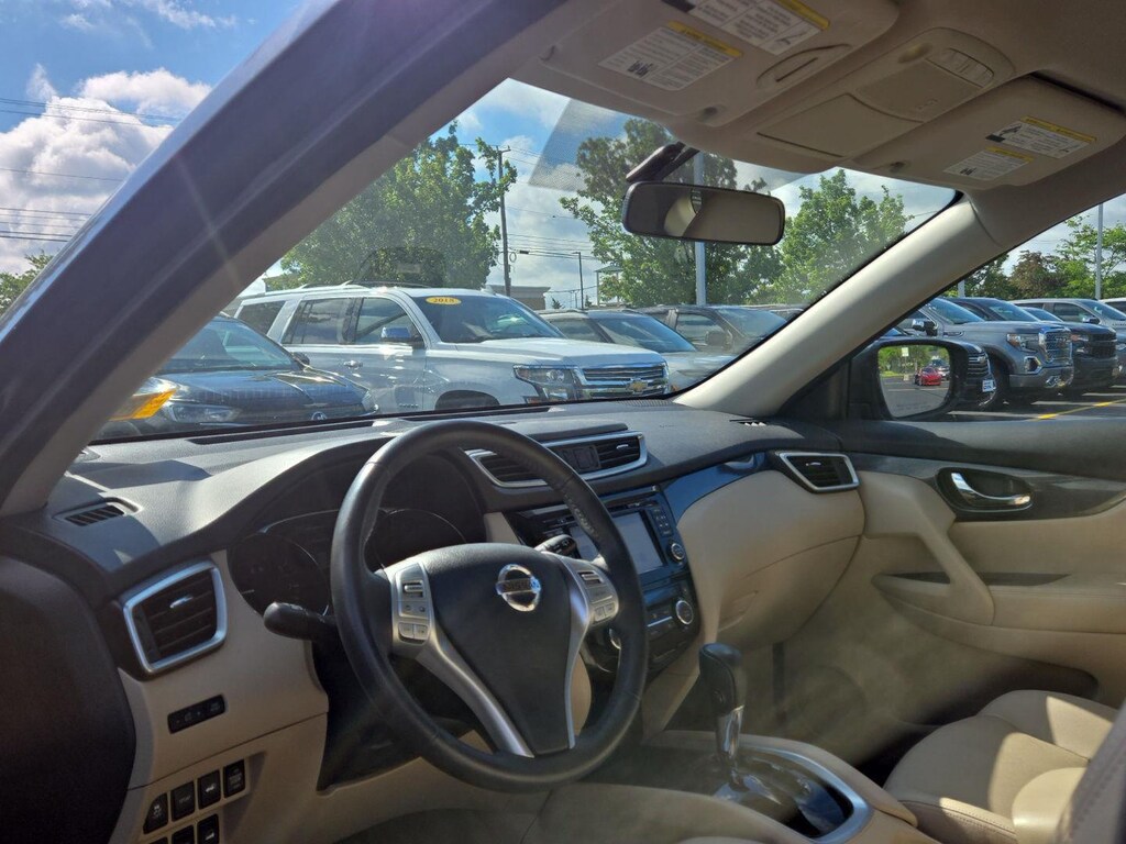 Used 2016 Nissan Rogue SL SUV