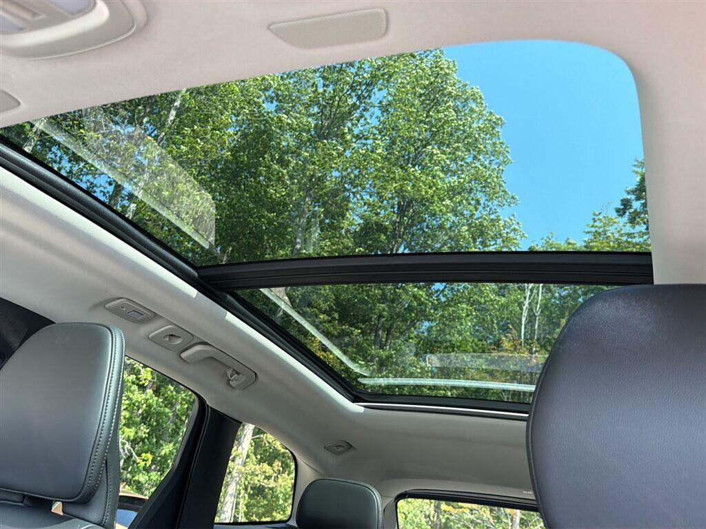 Used 2025 Volvo XC60 Core SUV
