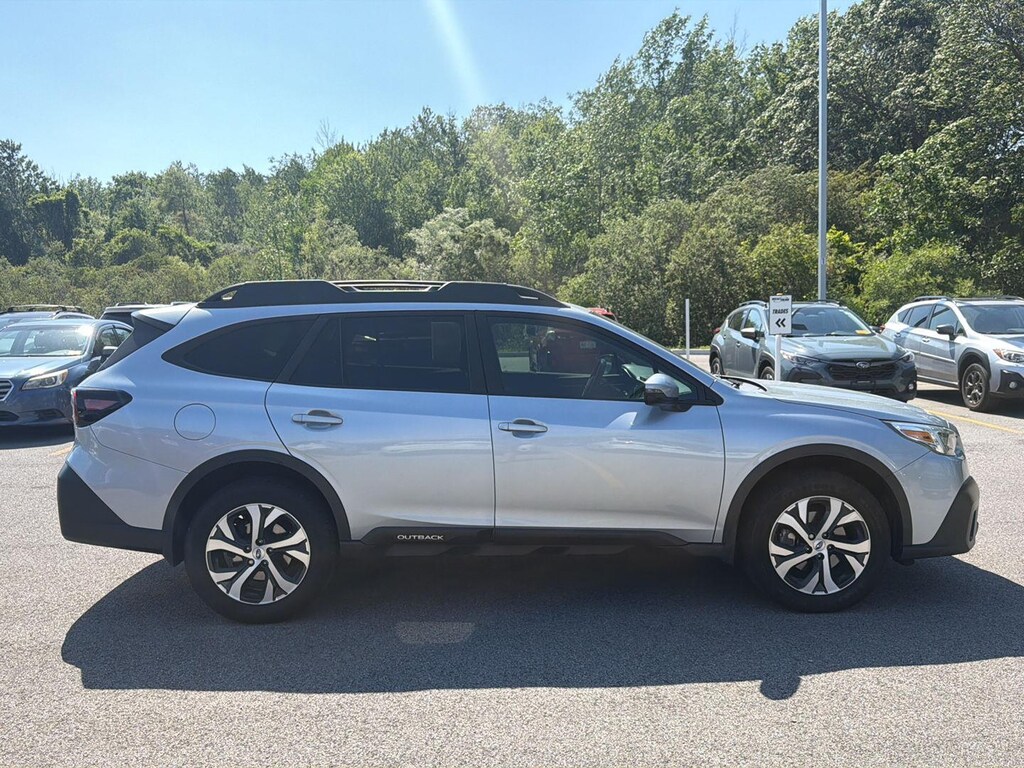 Used 2022 Subaru Outback Limited XT SUV