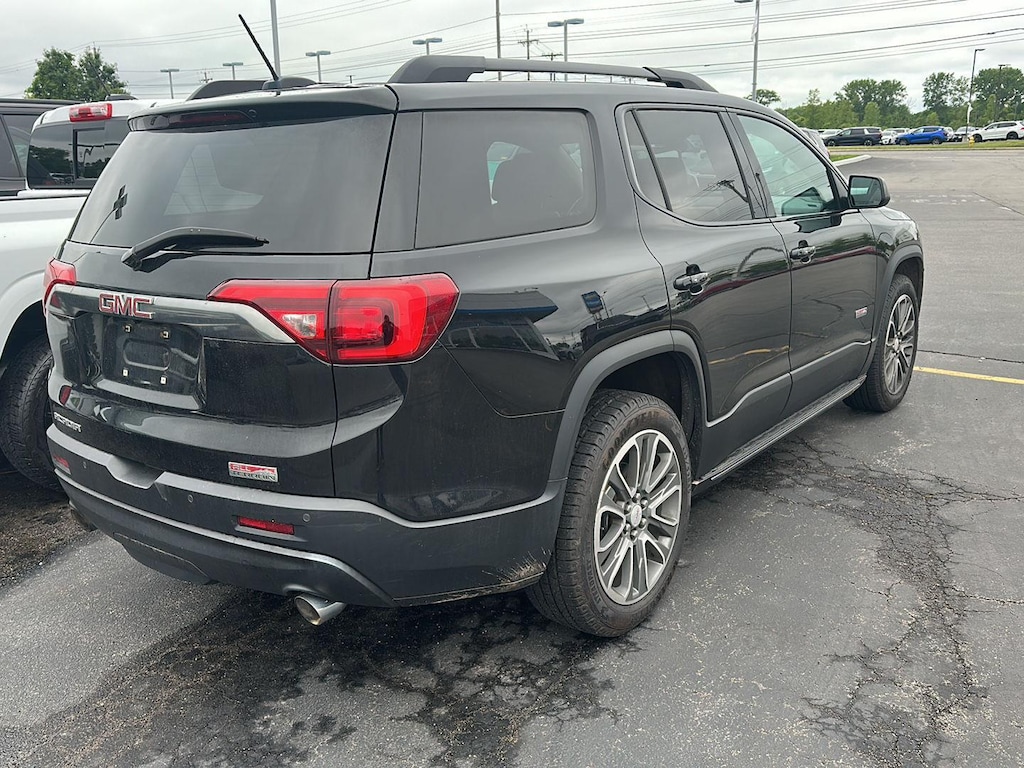 Used 2017 GMC Acadia SLT