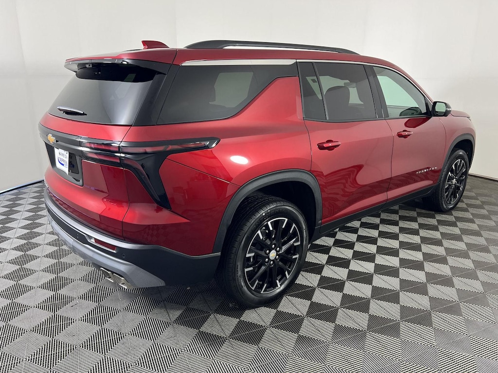 Used 2026 Chevrolet Traverse AWD LT SUV