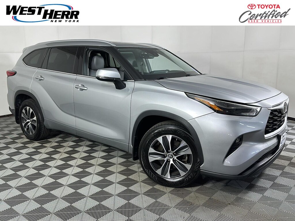 Used 2022 Toyota Highlander XLE SUV