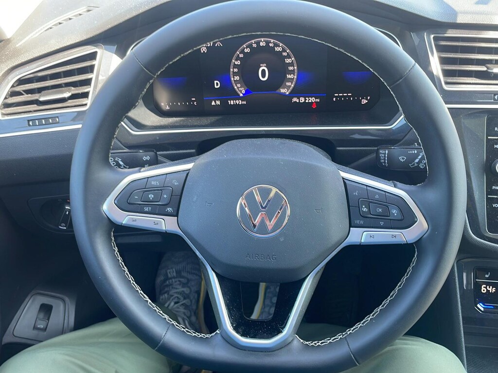 Used 2024 Volkswagen Tiguan SE SUV