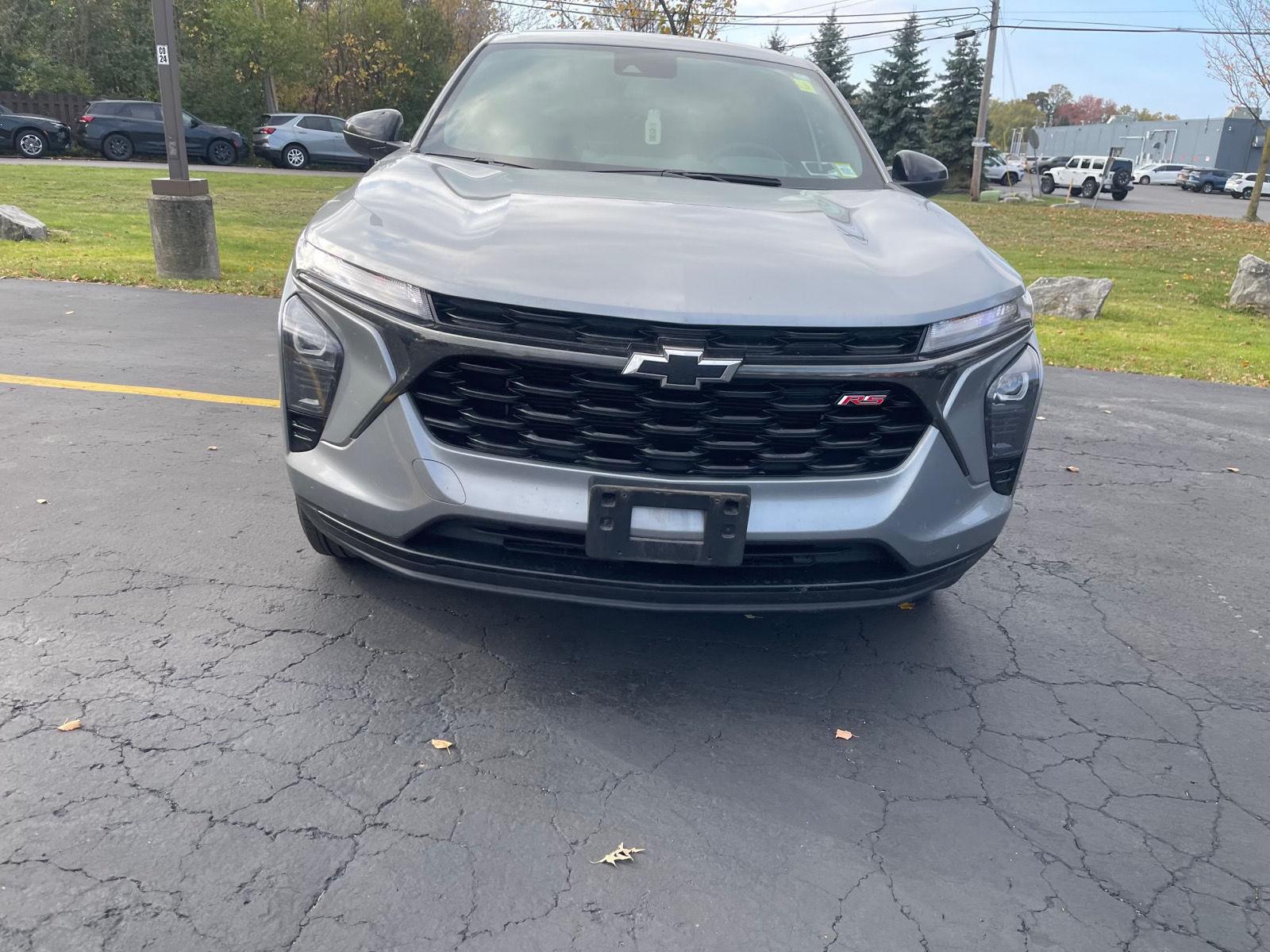Used 2024 Chevrolet Trax UV