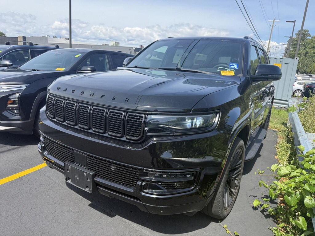Used 2023 Jeep Wagoneer Series II Carbide SUV