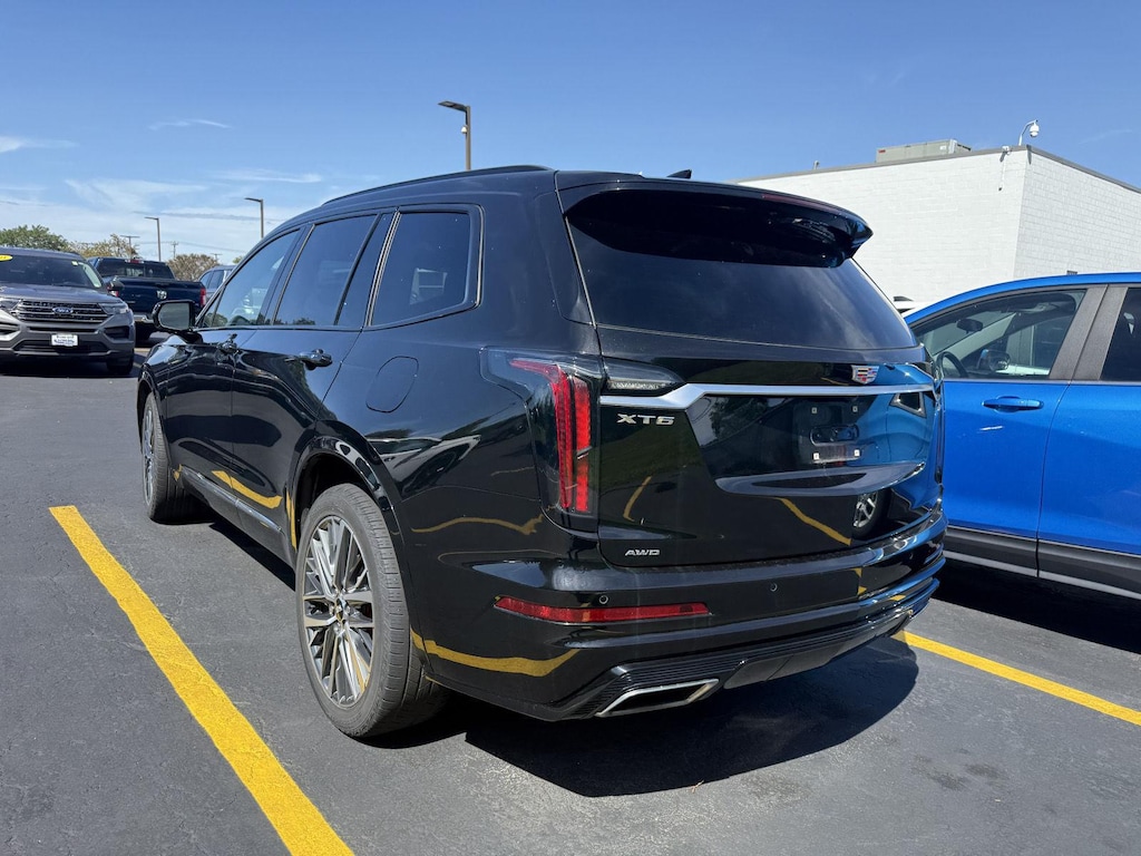 Used 2025 Cadillac XT6 AWD Sport SUV