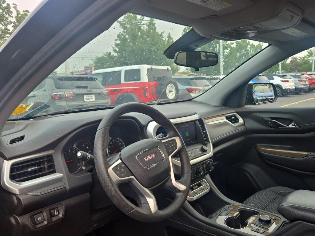 Used 2021 GMC Acadia SLE