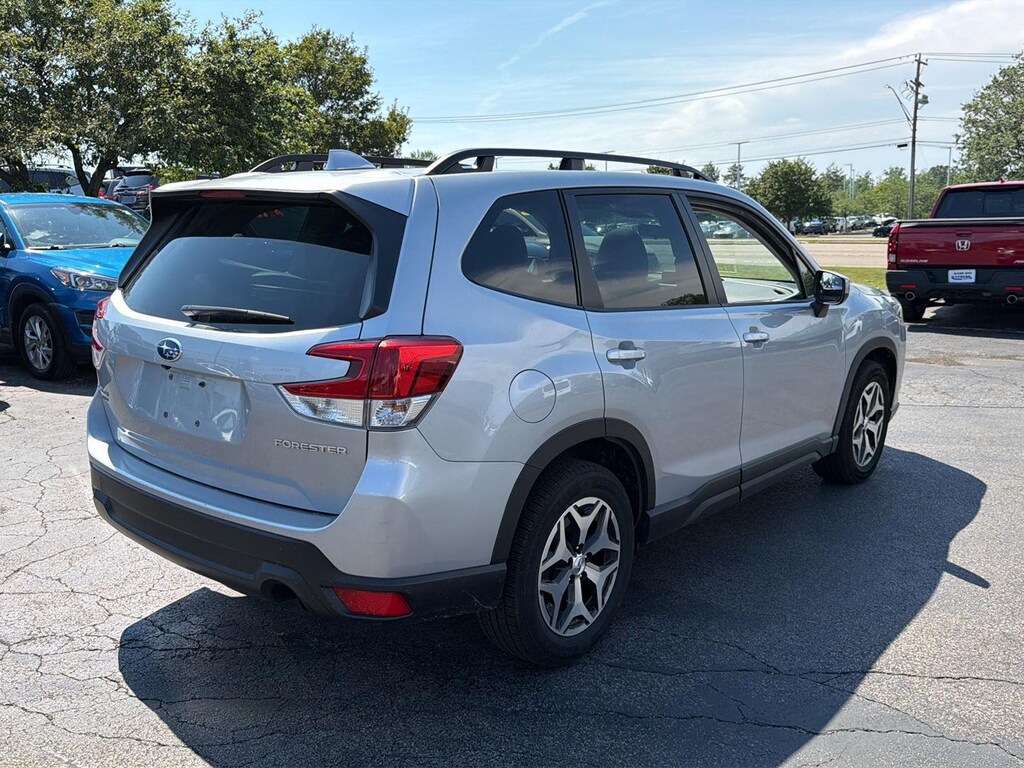 Used 2023 Subaru Forester Premium SUV
