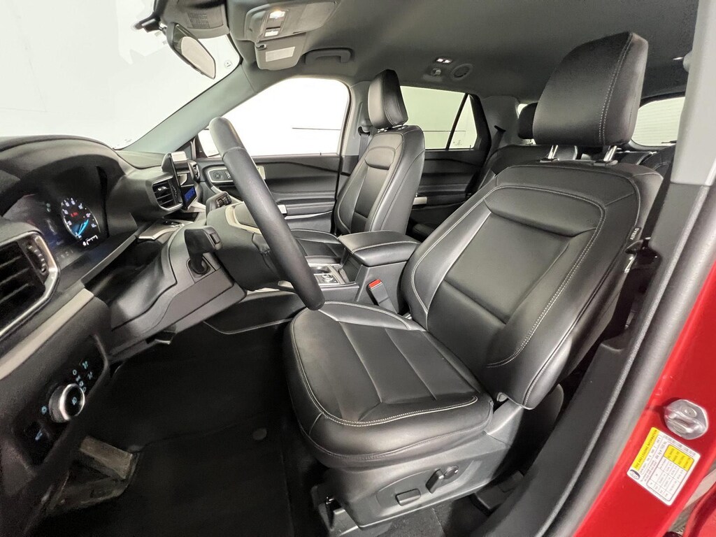 Used 2023 Ford Explorer XLT SUV