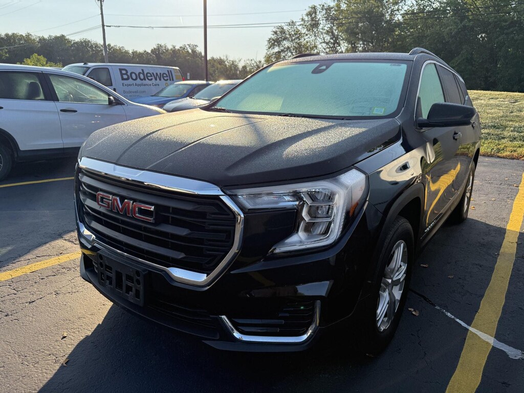 Used 2023 GMC Terrain SLE SUV