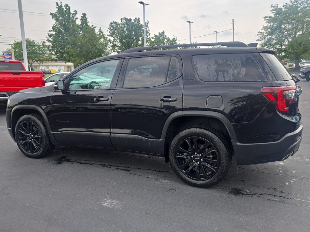 Used 2023 GMC Acadia SLT
