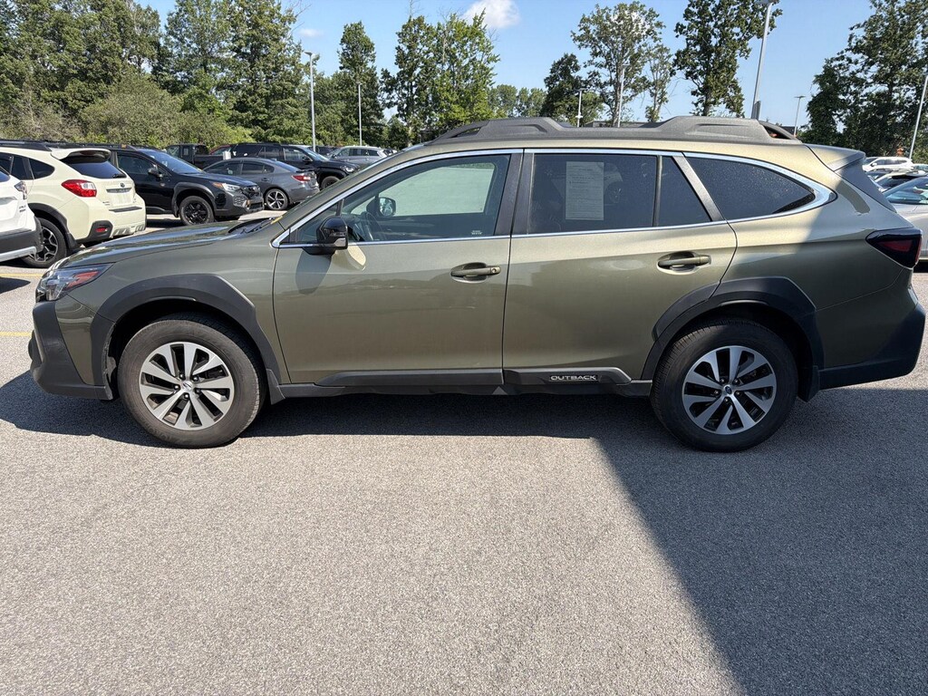 Used 2025 Subaru Outback Premium SUV