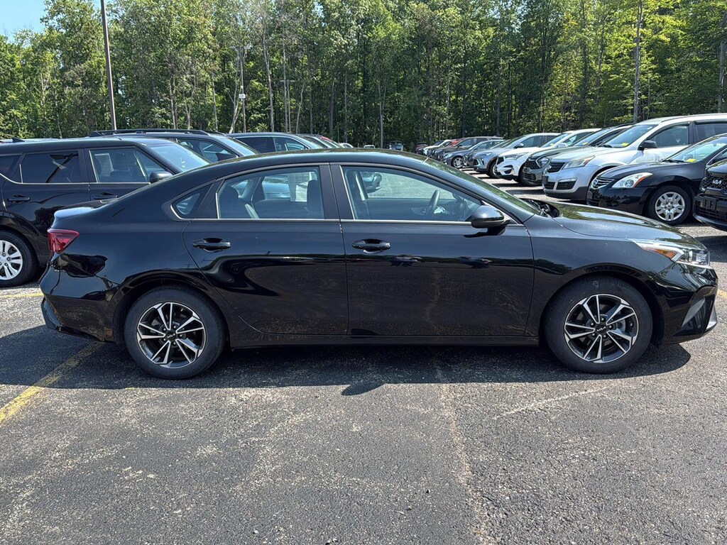 Used 2023 Kia Forte LXS Sedan