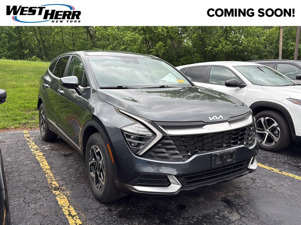 Used 2024 Kia Sportage LX SUV