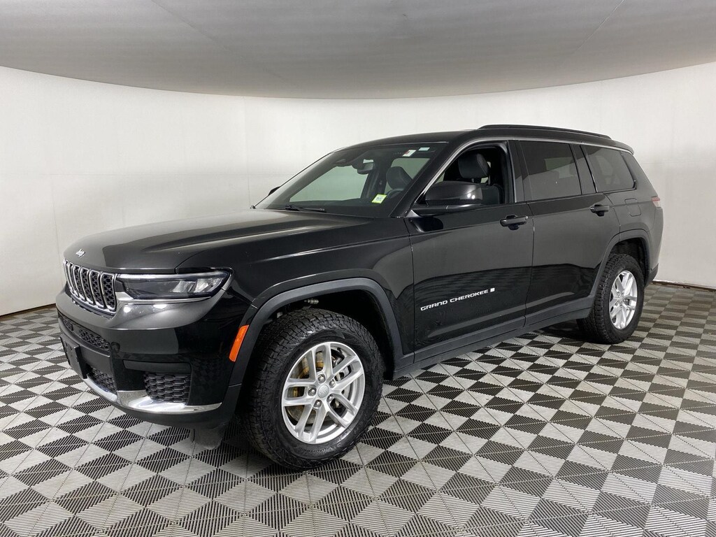 Used 2024 Jeep Grand Cherokee L Laredo SUV