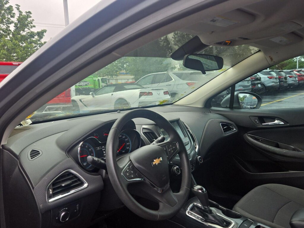 Used 2018 Chevrolet Cruze LT Sedan