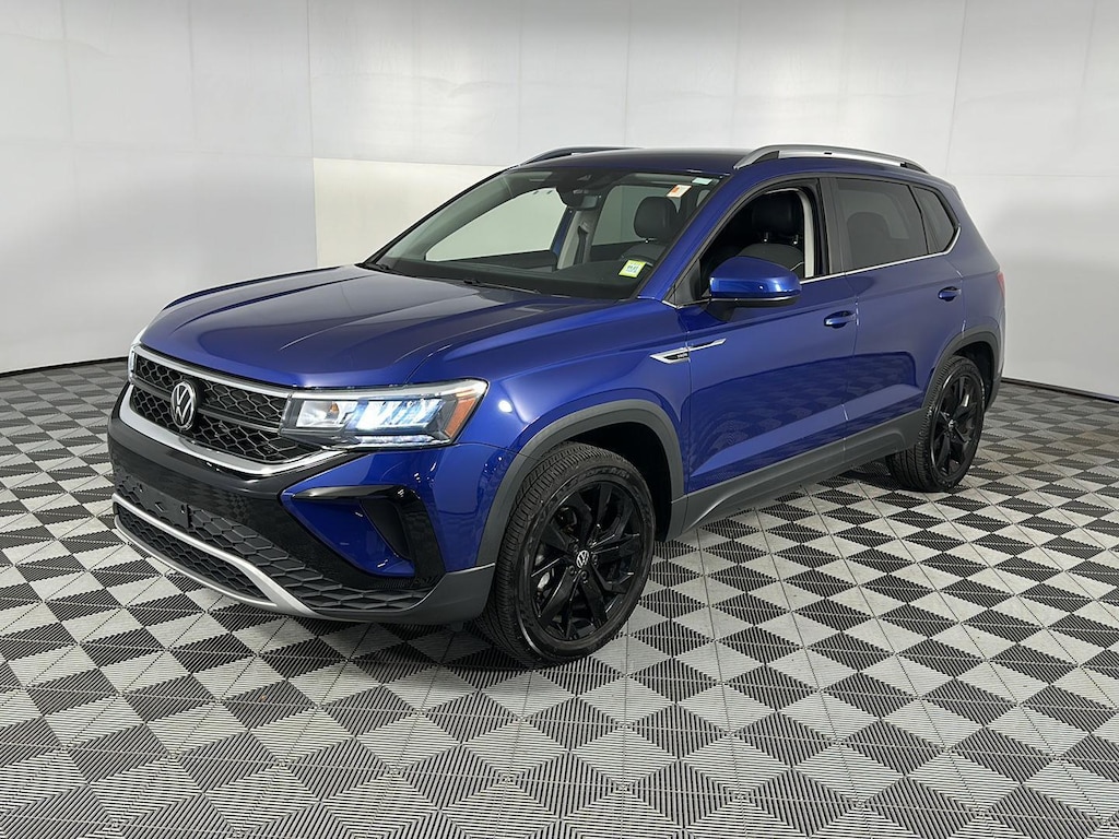 Used 2023 Volkswagen Taos SE SUV