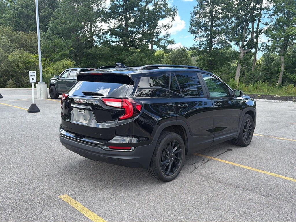 Used 2023 GMC Terrain SLE SUV