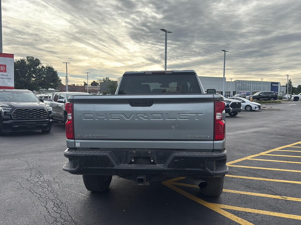 Used 2024 Chevrolet Silverado 2500HD Custom Truck