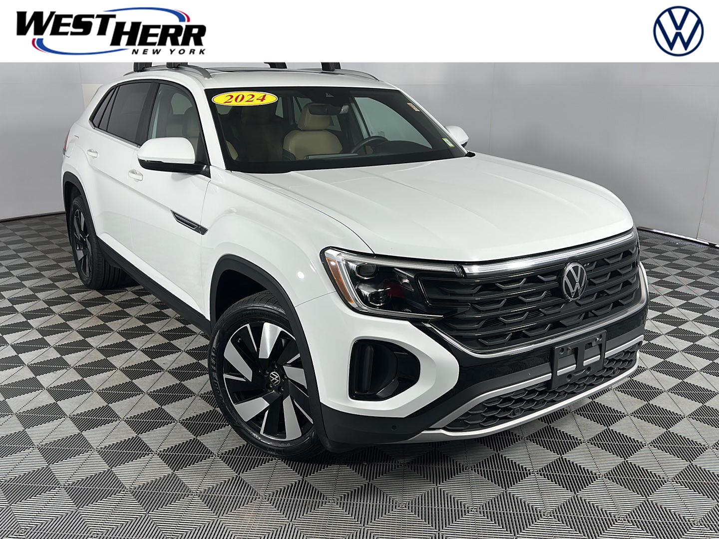 2024 Volkswagen Atlas Cross Sport SE w/Tech